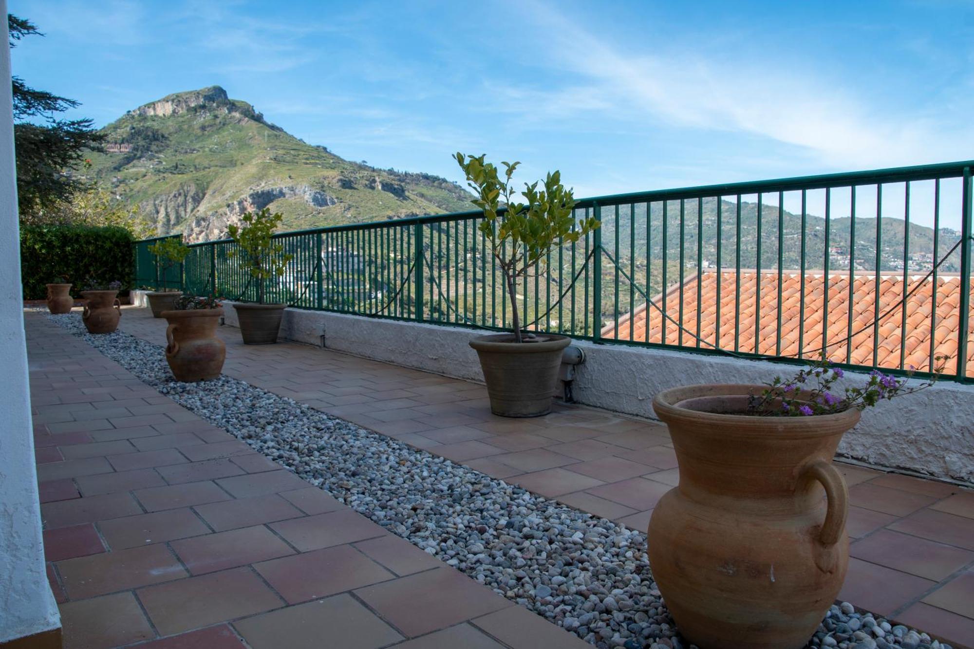 Taormina Holiday Apartment Екстериор снимка